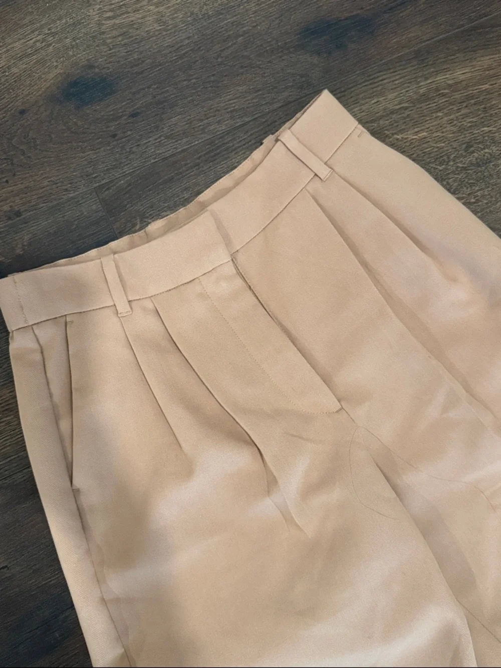 Abercrombie & Fitch Tailored High-Rise Trousers - Light Tan - Picture 6 of 8